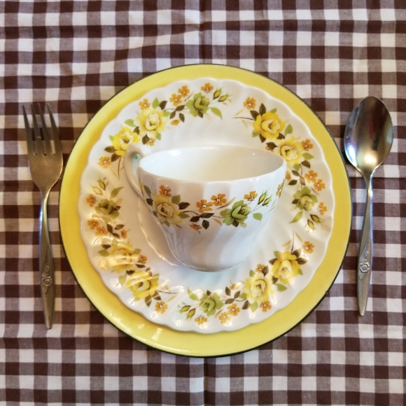 Franciscan Other - Chantilly by Franciscan -  Aynsley setting for one